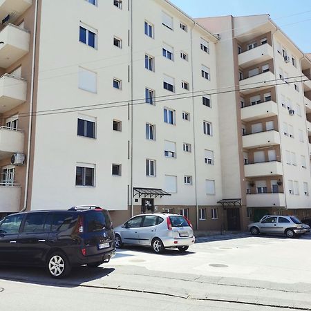 Apartman Vukota 2 Pirot Kültér fotó